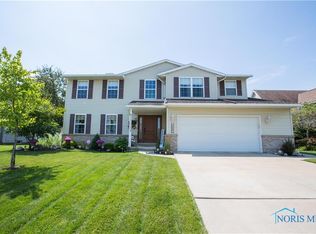 2256 Mapletree Dr, Maumee, OH 43537