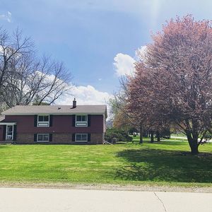 8905 Rodney Ln, Racine, WI, 53406