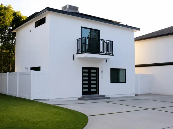 15217 Roya St, Van Nuys, CA 91411