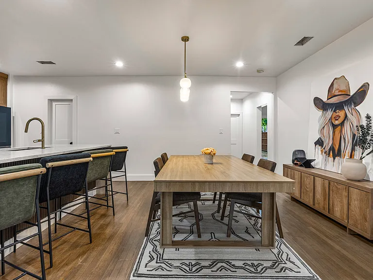 422 S Montreal Ave — Photo 7