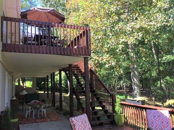4th image of 5615 Oxford Cir