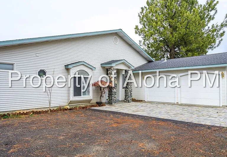 108 Lakeshore Dr — Photo 4
