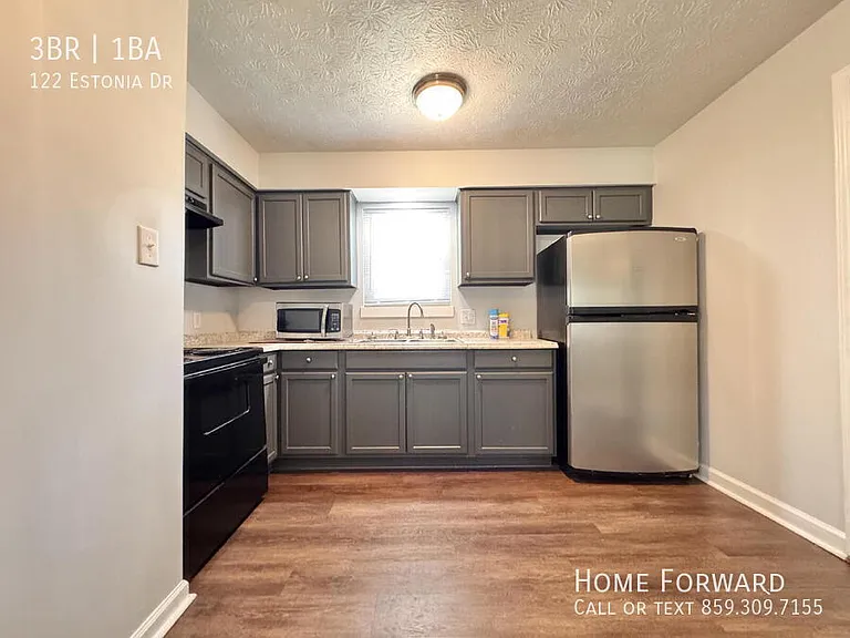 122 Estonia Dr — Photo 5