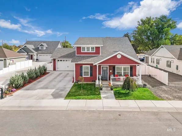 914 Victory Dr, Gooding, ID 83330