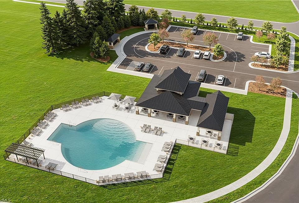 2nd image of 529 Yarrow Dr