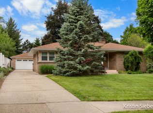 309 Lenora Ave NW, Grand Rapids, MI 49504