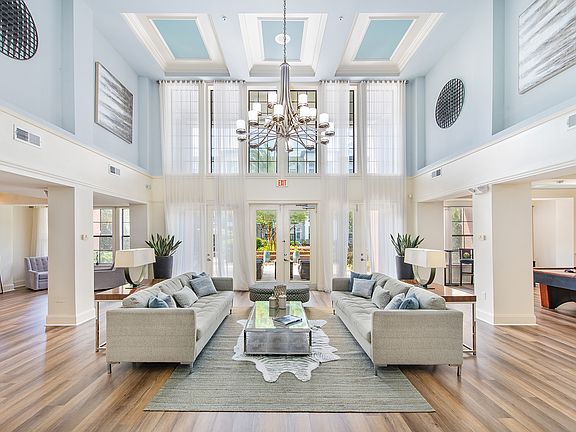 4th image of 9734 Tapestry Park Cir #4440