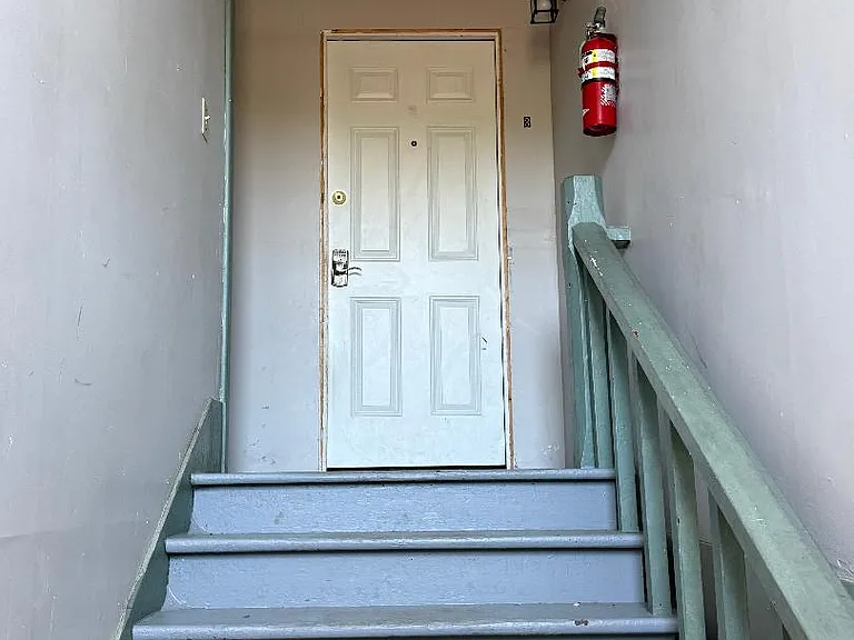 Unit Photo