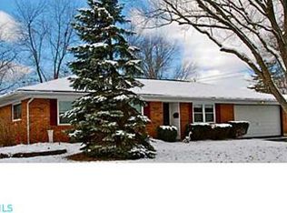 711 Pointview Dr, Westerville, OH 43081