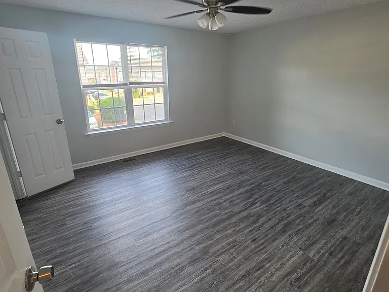 134 Point Place Dr — Photo 48