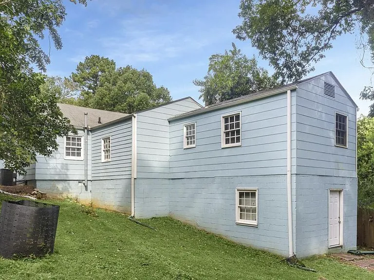 1352 Lockhaven Cir SW — Photo 21