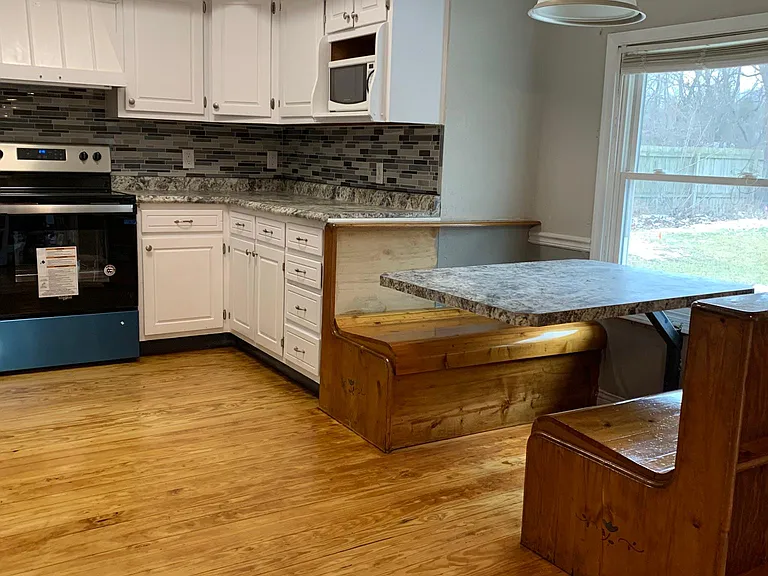 55701 Brink Ave — Photo 4
