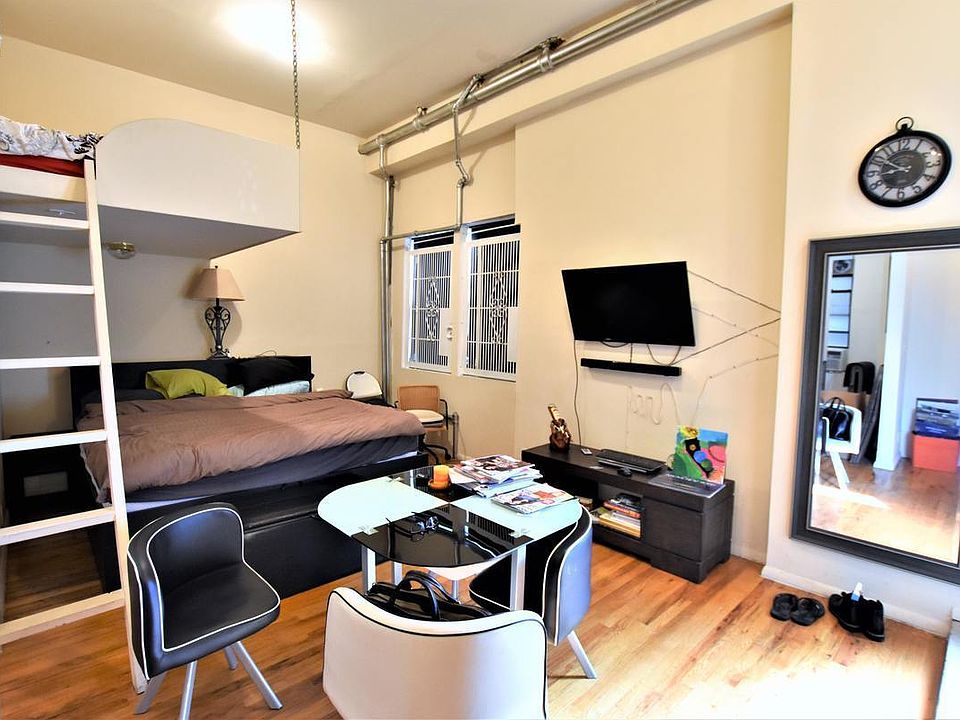 2nd image of 550 W 126th St APT 1A
