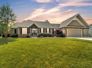 10882 45th Ave, Pleasant Prairie, WI 53158