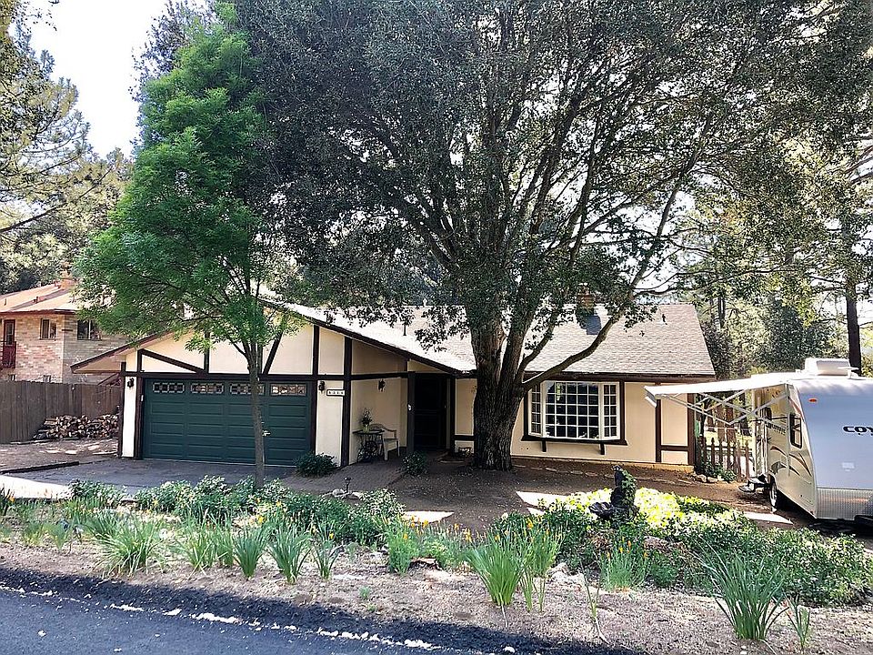 Ranch-style on cul-de-sac