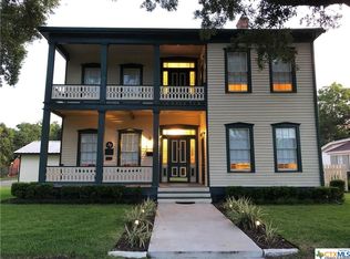 309 E Santa Rosa St, Victoria, TX 77901