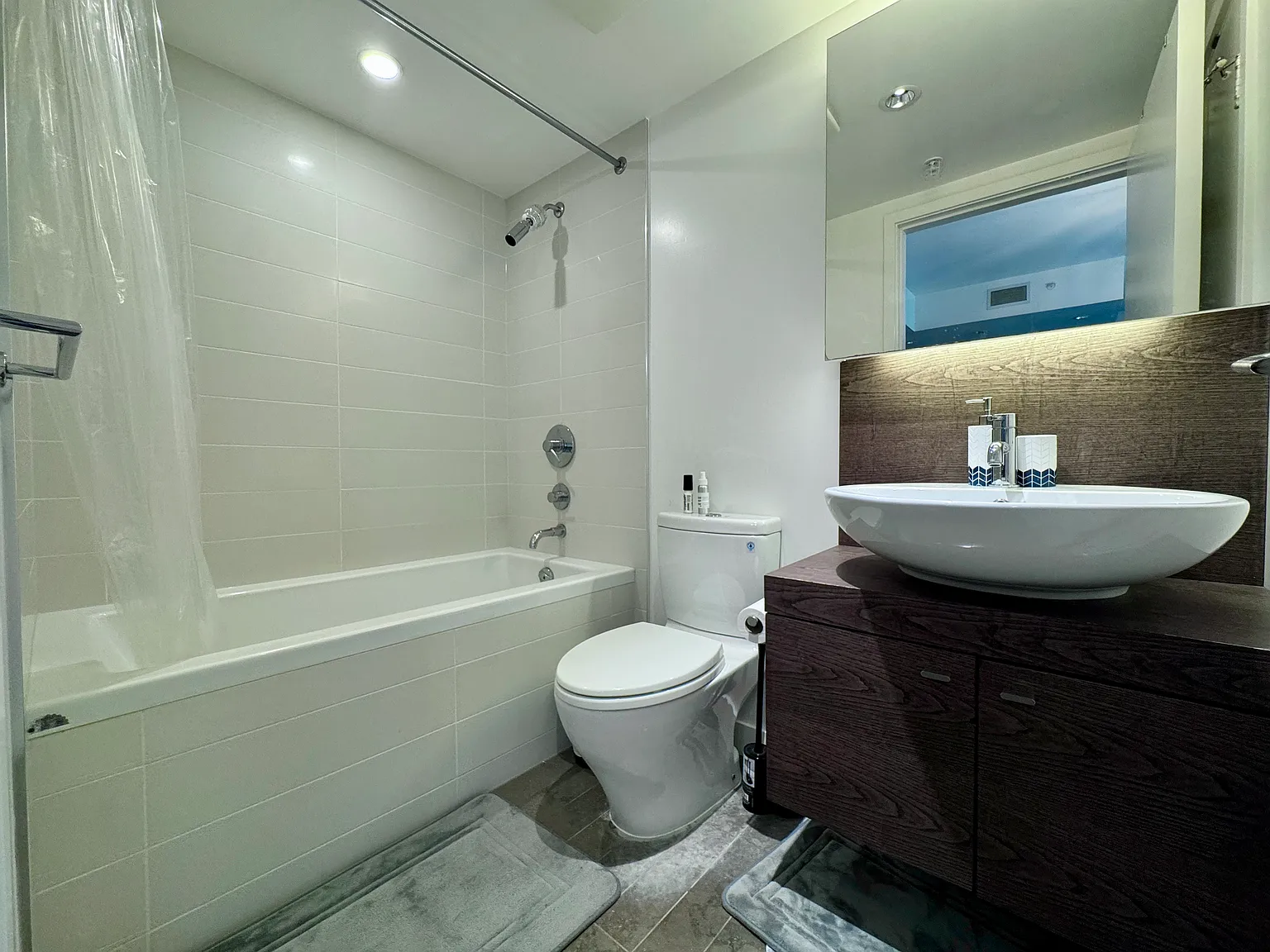 2 bed, 799 sqft, $3,500 — Photo 4