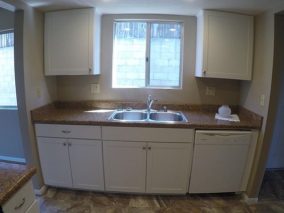 5th image of 735 Franklin Ln #5