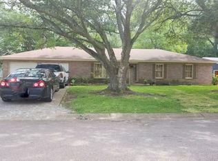 5822 Fallview Dr, Jackson, MS 39211