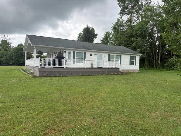 642 Yates Rd, Punxsutawney, PA 15767