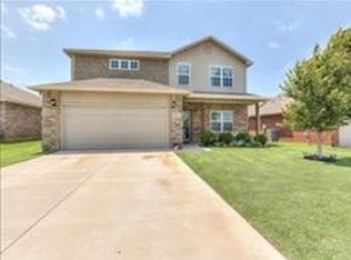 10233 Hidden Village Dr, Oklahoma City, OK 73120
