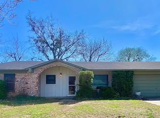 1101 Walters Dr, Granbury, TX 76048