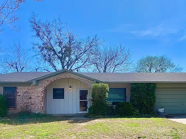 1101 Walters Dr, Granbury, TX 76048