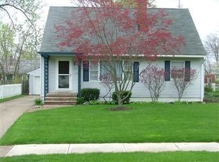 681 Longfellow Dr, Berea, OH 44017