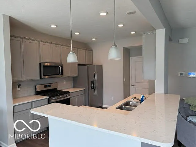 6389 Wasco Dr — Photo 8