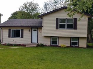 2397 Welworth Ave, Rockford, IL 61108