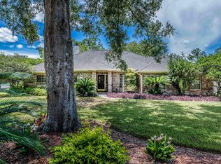 2084 Hawkcrest Dr, Saint Johns, FL 32259