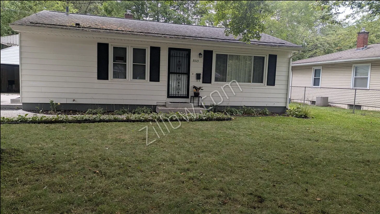 3313 Brookmont Dr — Photo 1