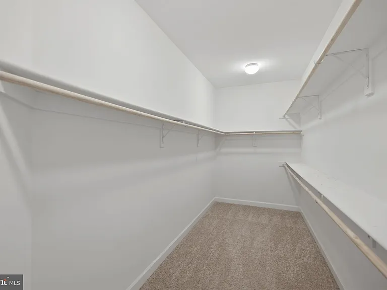 301 Kingdom Dr — Photo 65