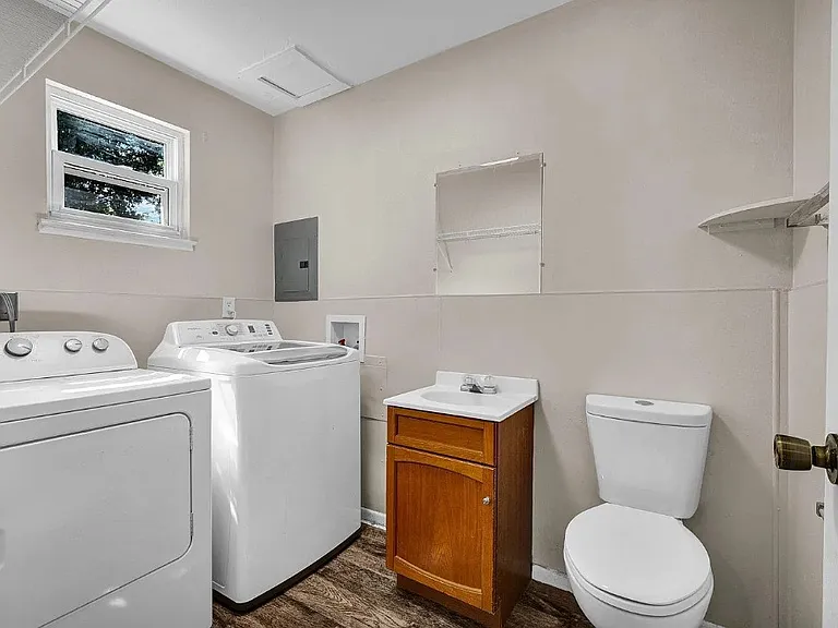 4613 W Merol Ct — Photo 8