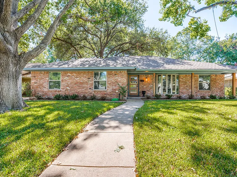 608 Cox Dr — Photo 1