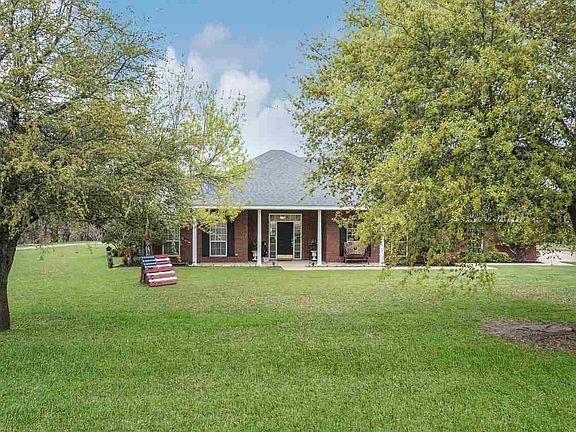 2nd image of 693 McLaughlin Rd