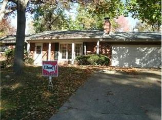 434 Valley Dr, East Alton, IL