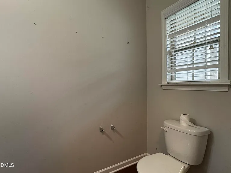 202 Cypress Hill Ln — Photo 13