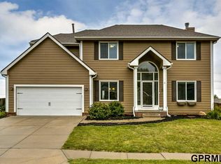 14028 Camden Ave, Omaha, NE 68164