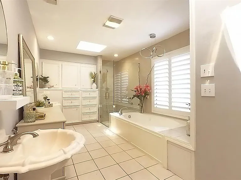 3339 Country Club Blvd — Photo 19