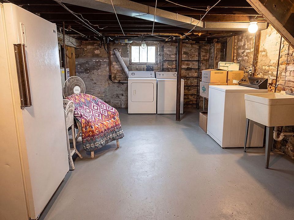 1st image of 23 Elliot St