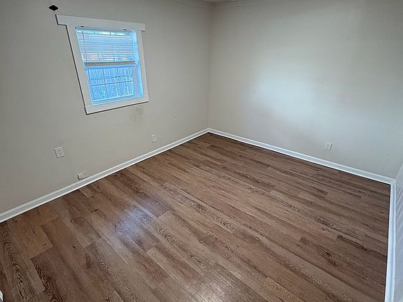5th image of 2126 15th Ave N APT 103