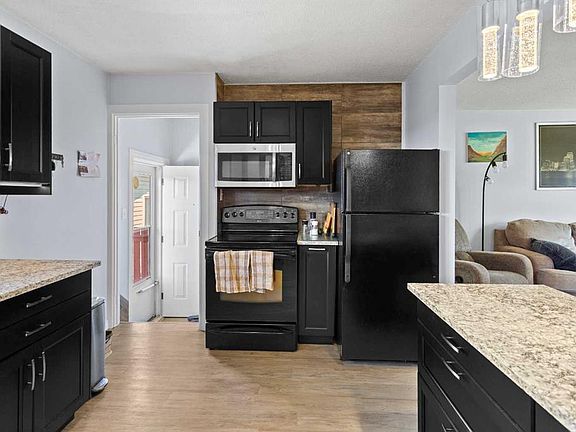 4th image of 4504 E 67th St