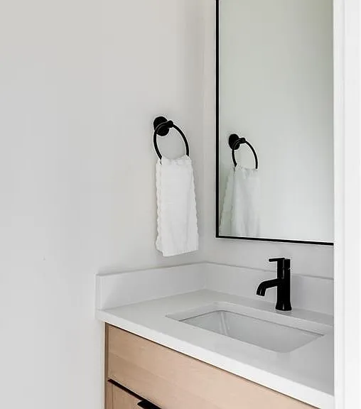 220 N 20th St #1 — Photo 11