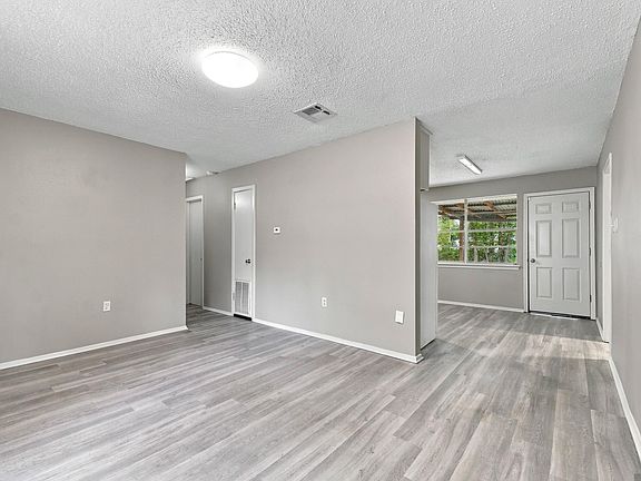 3rd image of 7349 Meadow Park Ave