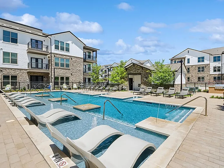 The Waylon Apartments & Townhomes — Photo 40