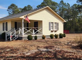 744 Sweet Home Church Rd, Elizabethtown, NC 28337