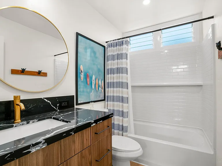 4558 Ehako St — Photo 19