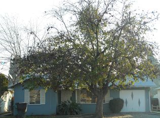 808 N Rinaldi St, Visalia, CA 93291