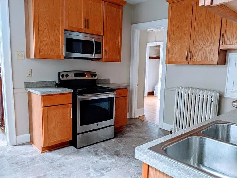 3015 N Prospect Ave — Photo 7
